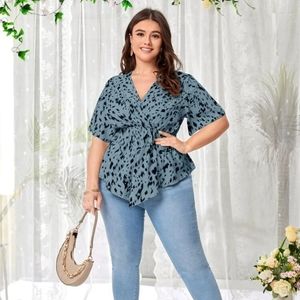 Plus size 1x (14) Dalmatian print cross over peplum top worn once
